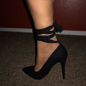 Shoe Dazzle Shoes - Black Suede Close Toe Heel Shoe Dazzle Shoes - Black Suede Close Toe Heel